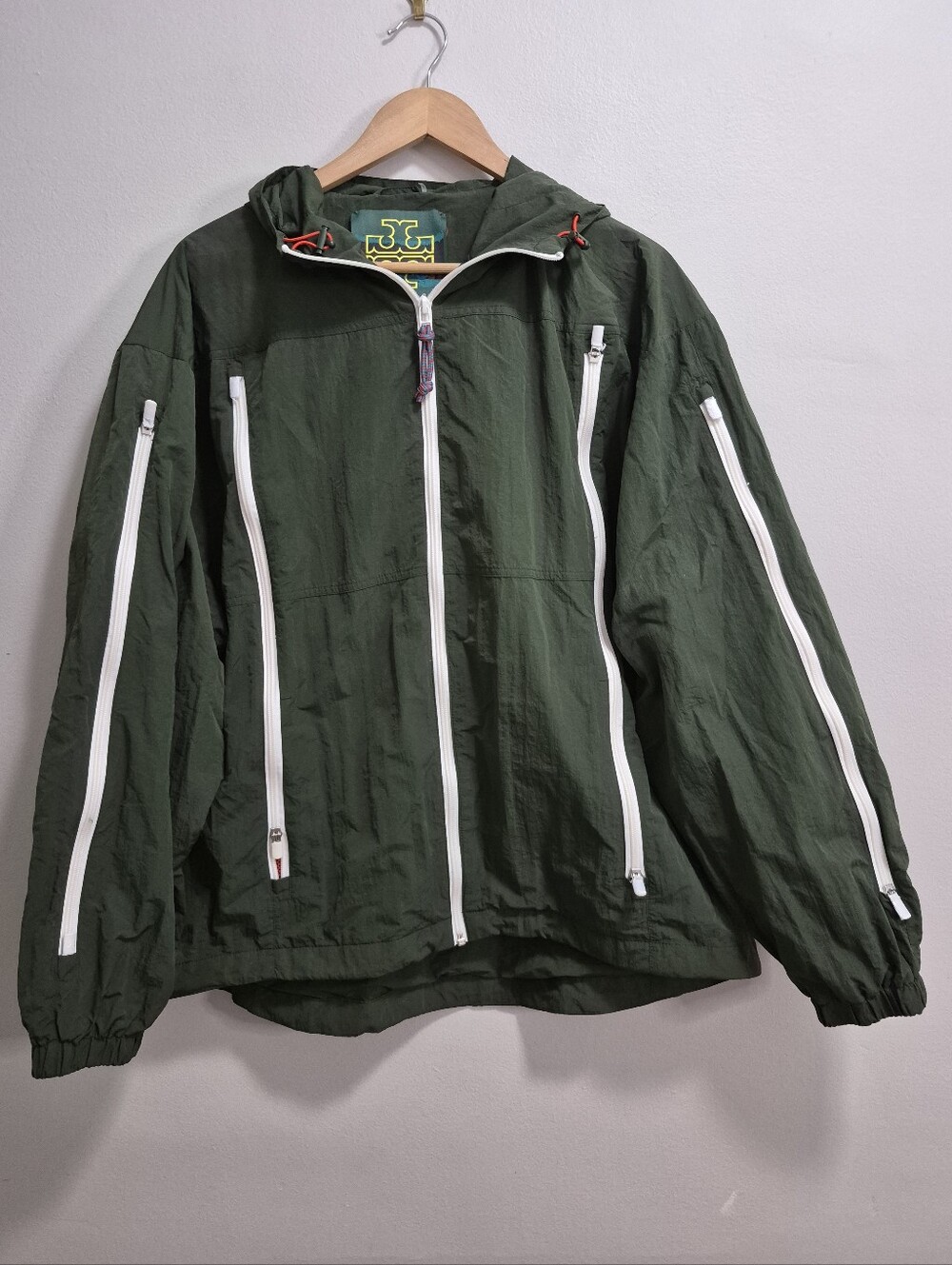 Tory Burch NWOT Full Zip Vented Hooded Rain Jacket Size XL